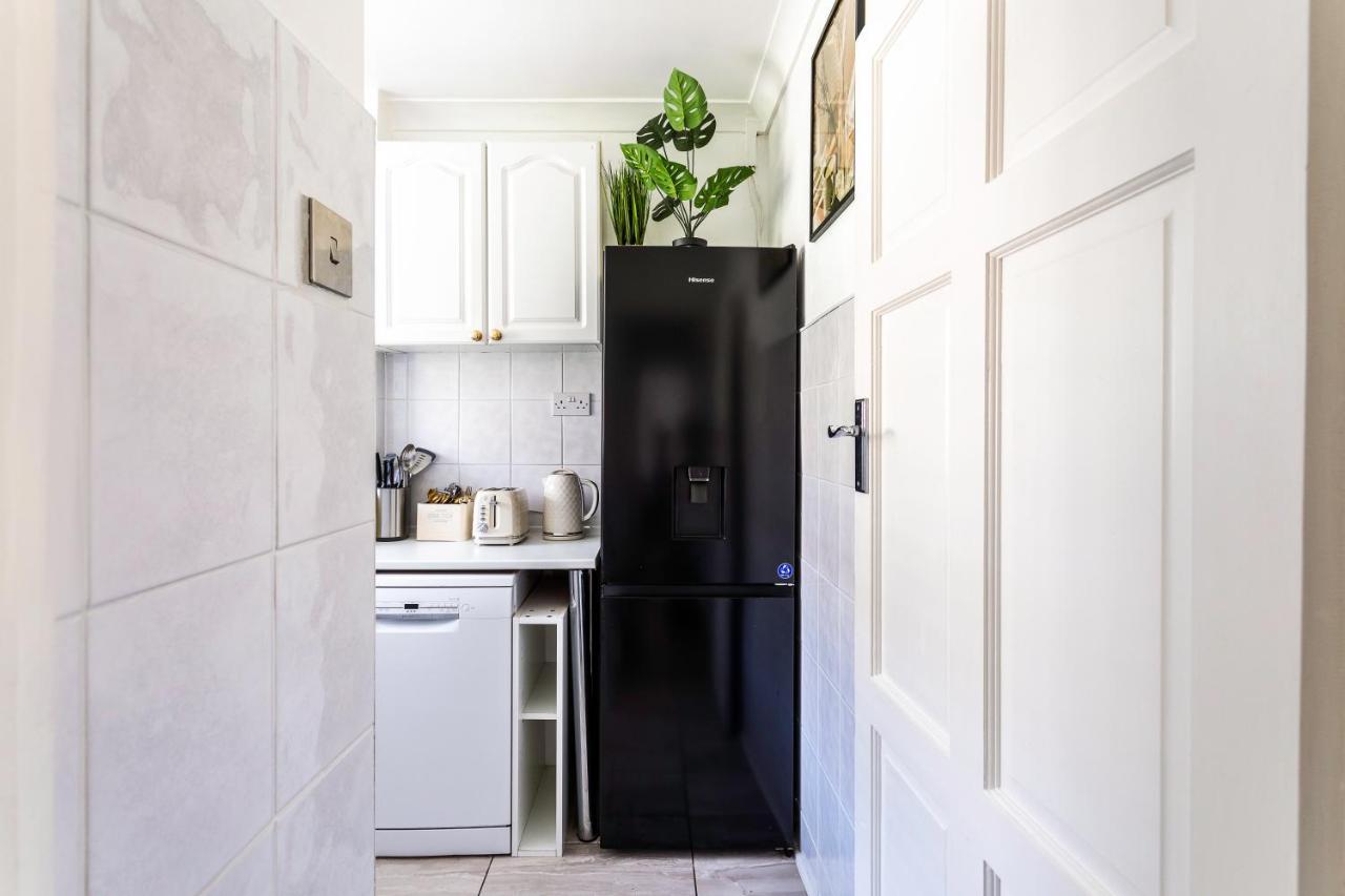 Appartamento West Kensington Balcony Flat Beside Queens Club Londra